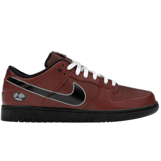 Nike SB Dunk Low Limosine Skateboards