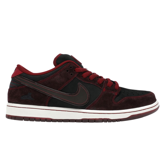 Nike SB Dunk Low Riot Skateshop